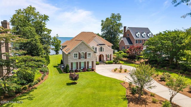 216 Drake Landing, New Bern, NC 28560