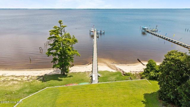 216 Drake Landing, New Bern, NC 28560