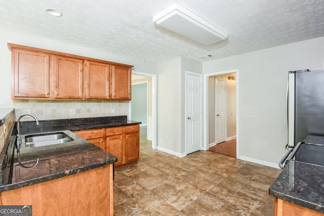 3854 Sagebrush Lane, Snellville, GA 30039