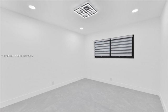19511 NE 18th Place, Miami, FL 33179
