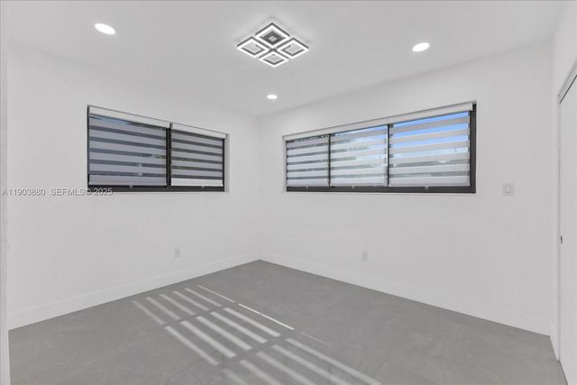 19511 NE 18th Place, Miami, FL 33179