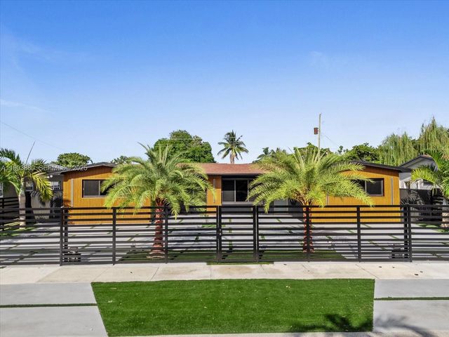 19511 NE 18th Place, Miami, FL 33179