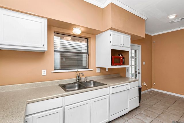 1430 Lila St, Baton Rouge, LA 70820