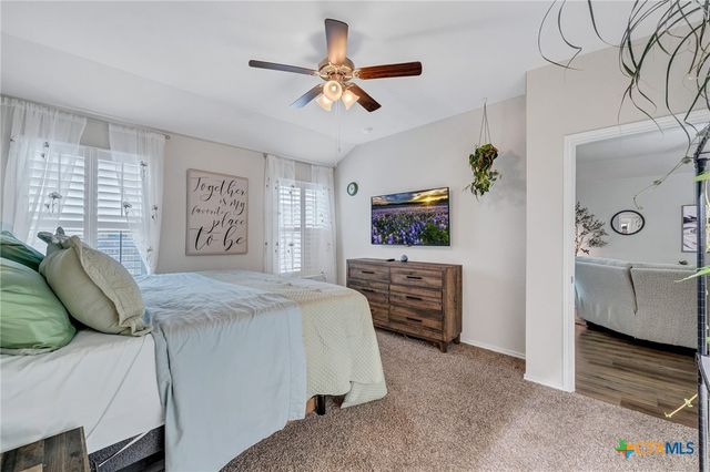 1904 T H Johnson Drive, Taylor, TX 76574