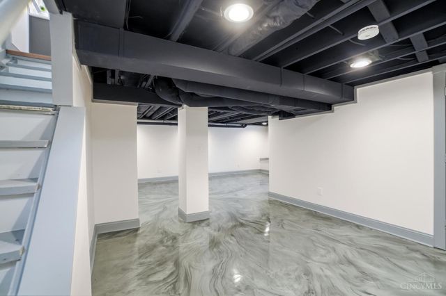 5200 Whetsel Avenue, Cincinnati, OH 45227