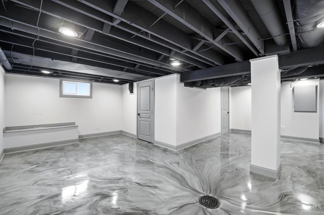 5200 Whetsel Avenue, Cincinnati, OH 45227