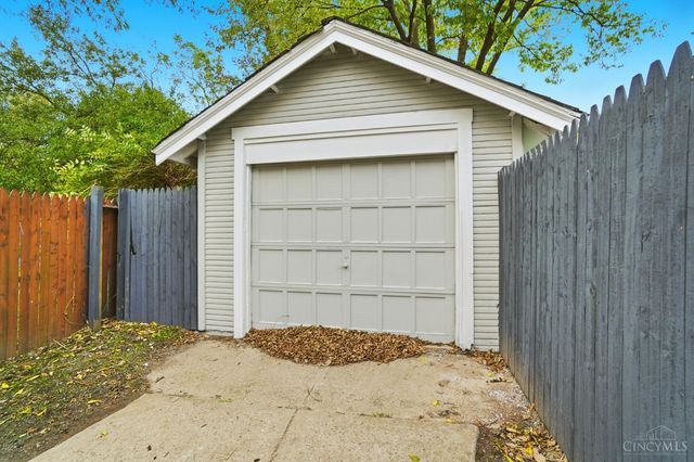 5200 Whetsel Avenue, Cincinnati, OH 45227