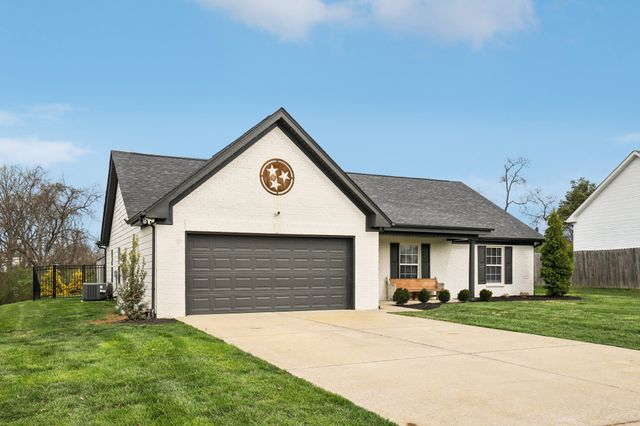 1049 Monticello Pl, Gallatin, TN 37066