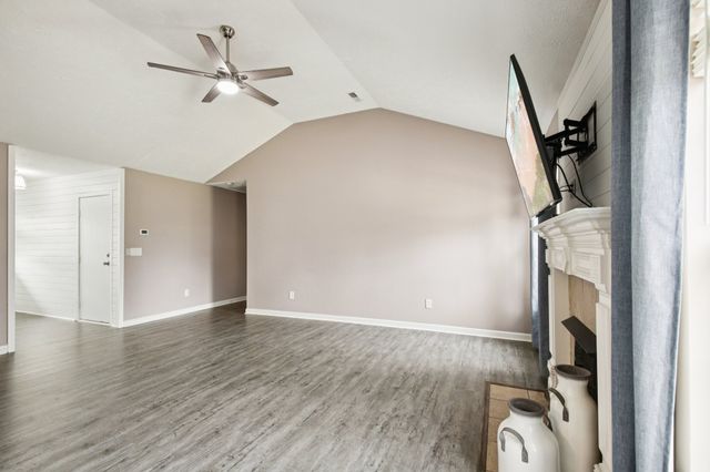 1049 Monticello Pl, Gallatin, TN 37066