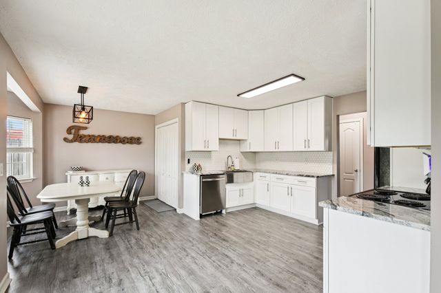 1049 Monticello Pl, Gallatin, TN 37066