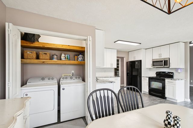 1049 Monticello Pl, Gallatin, TN 37066