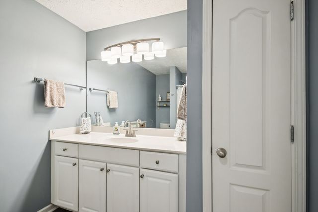 1049 Monticello Pl, Gallatin, TN 37066