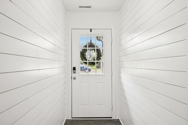 1049 Monticello Pl, Gallatin, TN 37066