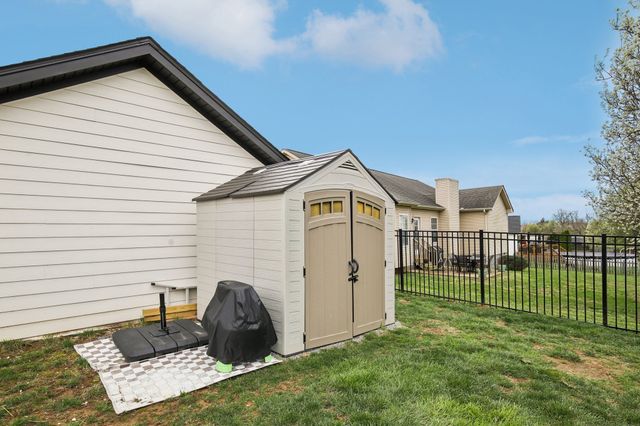 1049 Monticello Pl, Gallatin, TN 37066