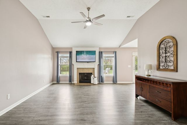 1049 Monticello Pl, Gallatin, TN 37066