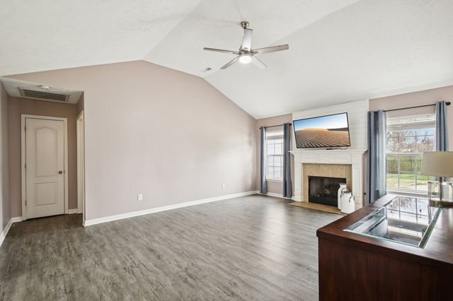 1049 Monticello Pl, Gallatin, TN 37066