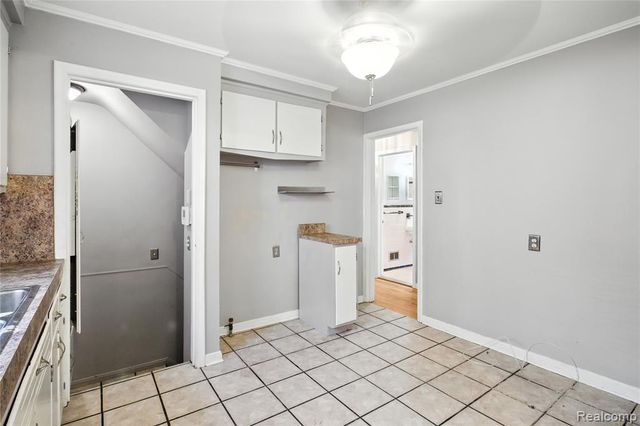 20522 Woodmont Street, Harper Woods, MI 48225