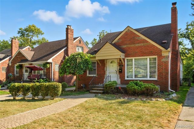 20522 Woodmont Street, Harper Woods, MI 48225