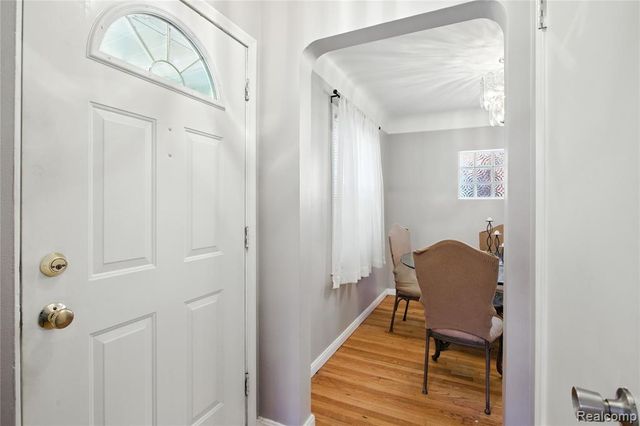 20522 Woodmont Street, Harper Woods, MI 48225