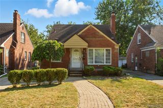 20522 Woodmont Street, Harper Woods, MI 48225
