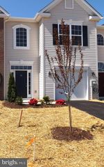 60 CHENNAULT TRL, Falling Waters, WV 25419