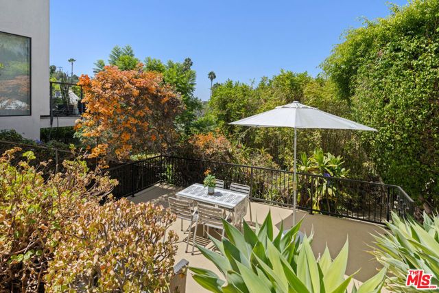 1523 Murray Drive, Los Angeles, CA 90026