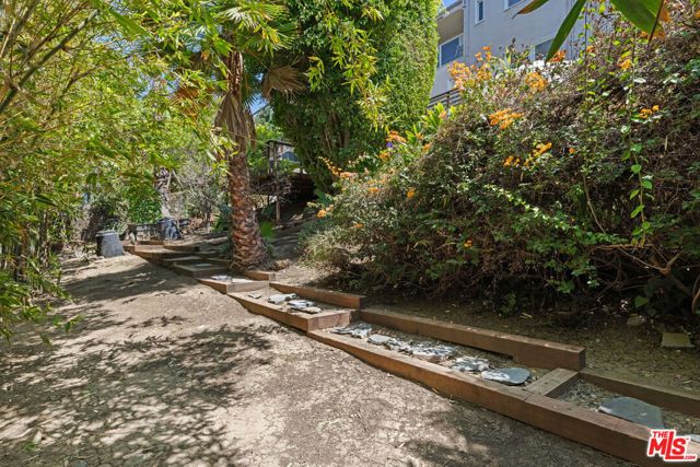 1523 Murray Drive, Los Angeles, CA 90026