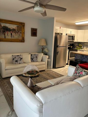 325 ANDOVER M, West Palm Beach, FL 33417