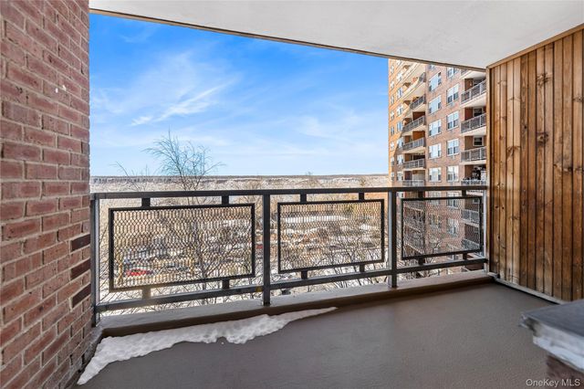 5800 Arlington Avenue 7L, Bronx, NY 10471