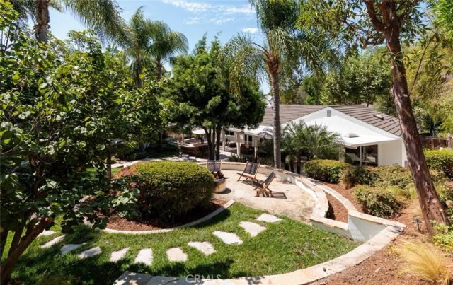 19122 Barrett Lane, North Tustin, CA 92705