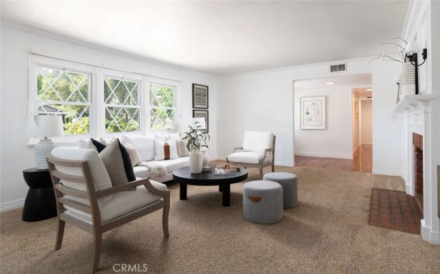 19122 Barrett Lane, North Tustin, CA 92705