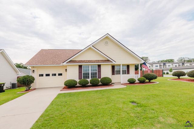 605 Deerfield Circle, Warner Robins, GA 31088