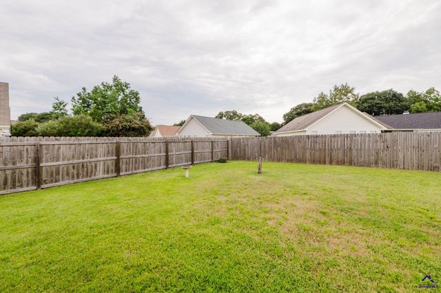 605 Deerfield Circle, Warner Robins, GA 31088