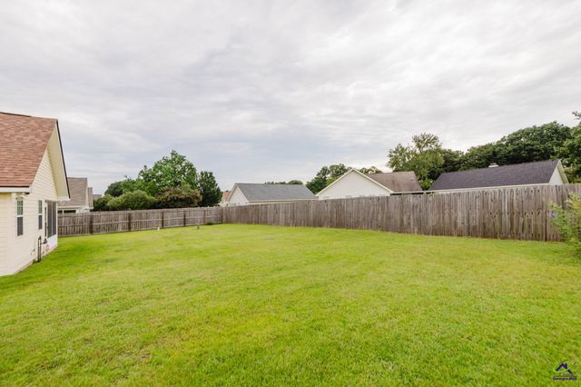 605 Deerfield Circle, Warner Robins, GA 31088