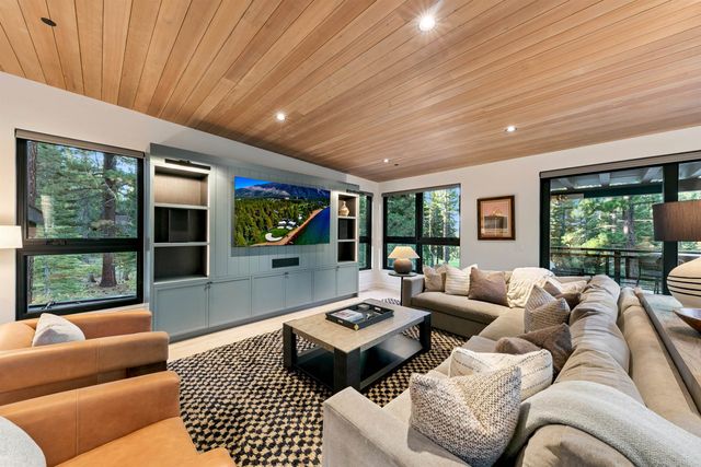 12232 Pete Alvertson Drive, Truckee, CA 96161