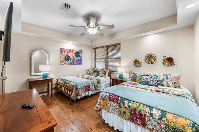 1130 Crossbow Drive, Canyon Lake, TX 78133