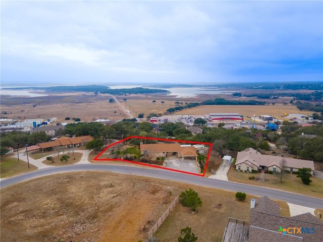 1130 Crossbow Drive, Canyon Lake, TX 78133