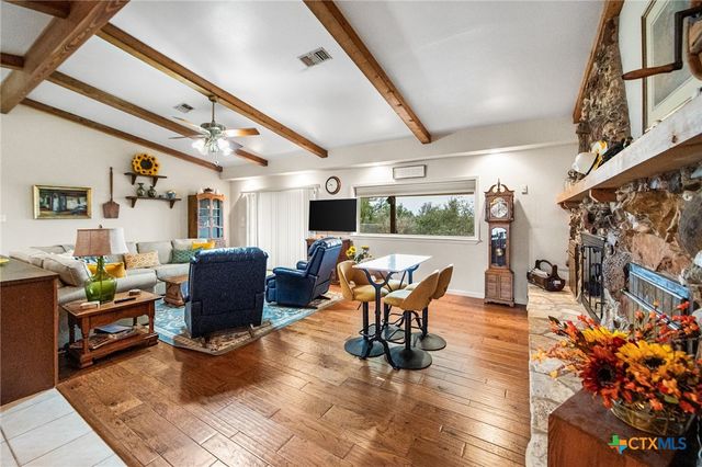 1130 Crossbow Drive, Canyon Lake, TX 78133