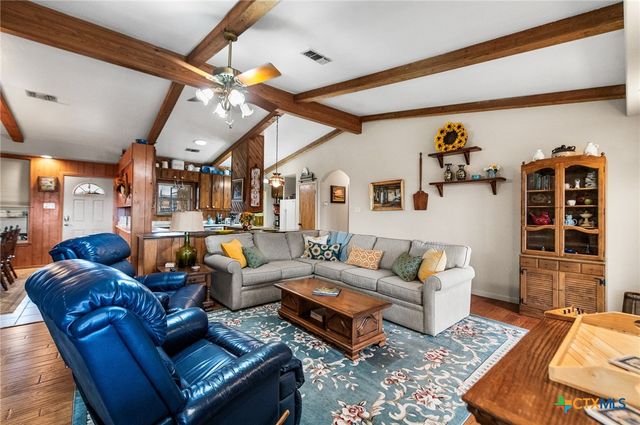 1130 Crossbow Drive, Canyon Lake, TX 78133