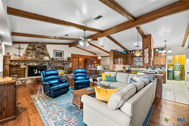 1130 Crossbow Drive, Canyon Lake, TX 78133