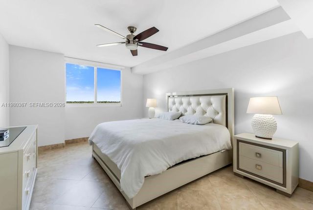 2001 N Ocean Blvd, Fort Lauderdale, FL 33305