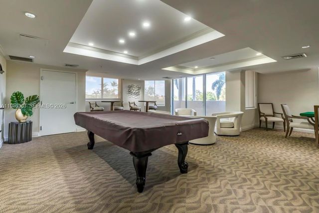 2001 N Ocean Blvd, Fort Lauderdale, FL 33305