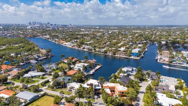 2001 N Ocean Blvd, Fort Lauderdale, FL 33305