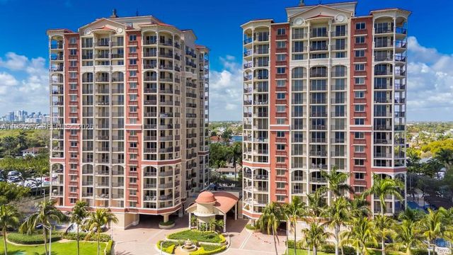 2001 N Ocean Blvd, Fort Lauderdale, FL 33305