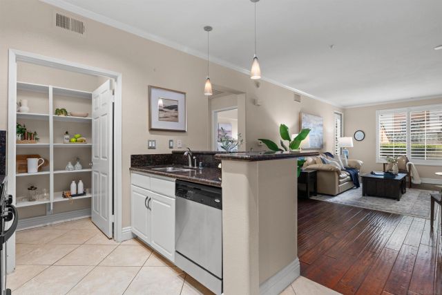 12368 Carmel Country Rd 103, San Diego, CA 92130