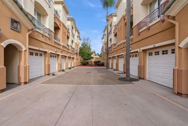 12368 Carmel Country Rd 103, San Diego, CA 92130