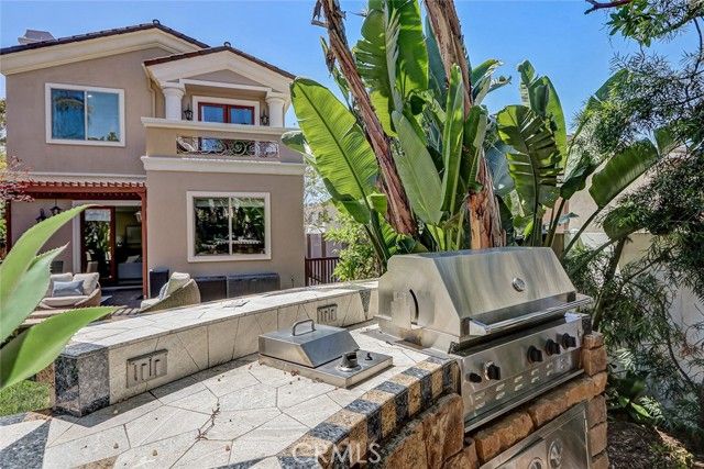 1907 Voorhees, Redondo Beach, CA 90278