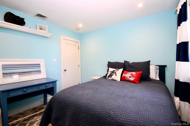 28 Old Trail Road, Water Mill, NY 11976