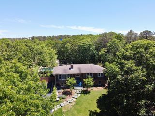 28 Old Trail Road, Water Mill, NY 11976
