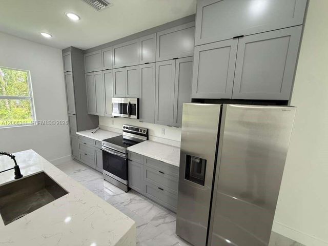 723 Epps Brown Street E, Lehigh Acres, FL 33974